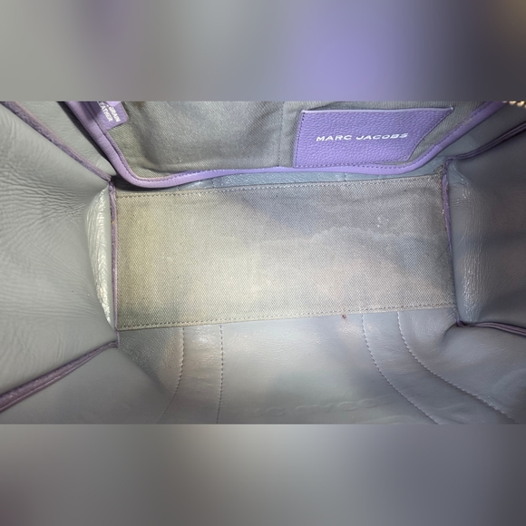 Marc Jacobs Medium The Tote Bag In Purple And Leather - Picture 14 of 16